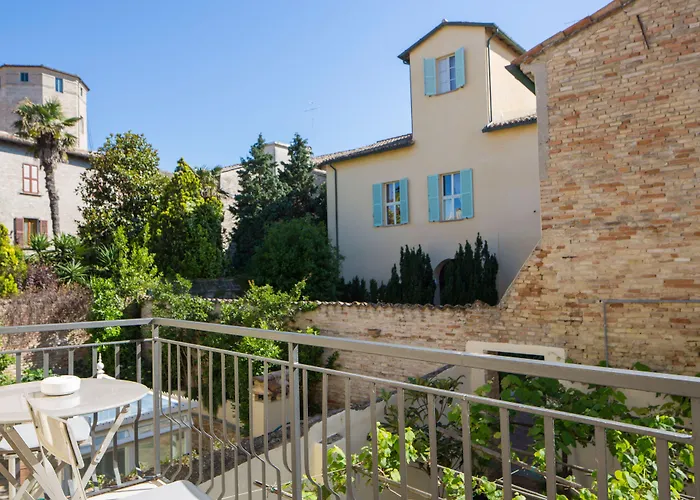 Palazzo RotatiAlbergo